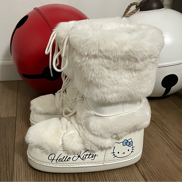 Hello Kitty Shoes Forever 2 Hello Kitty Faux Fur Moon Boots Poshmark